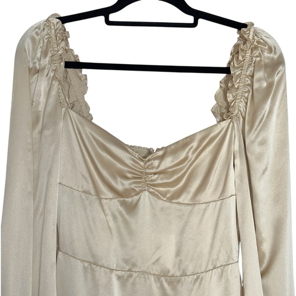 Reformation Champagne Silk Novelia Long Sleeve Mini Dress Womens 6 - Picture 3 of 9